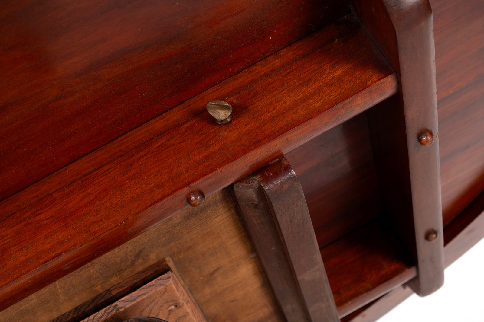 PEDESTAL COFFEE TABLE - 8
