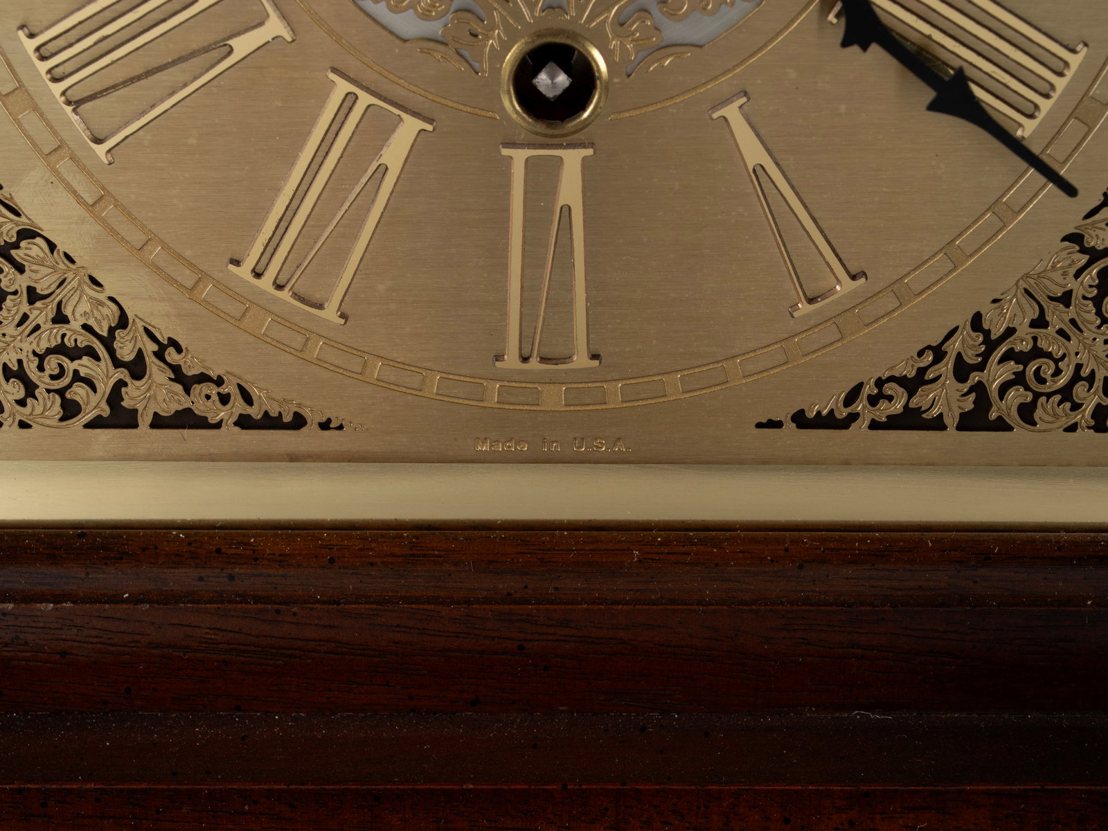 SLIGH TREND BRACKET CLOCK - 4