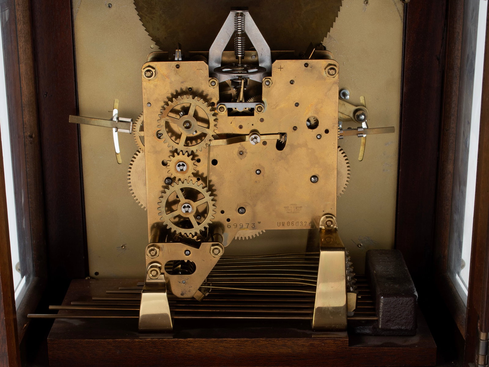 SLIGH TREND BRACKET CLOCK - 7