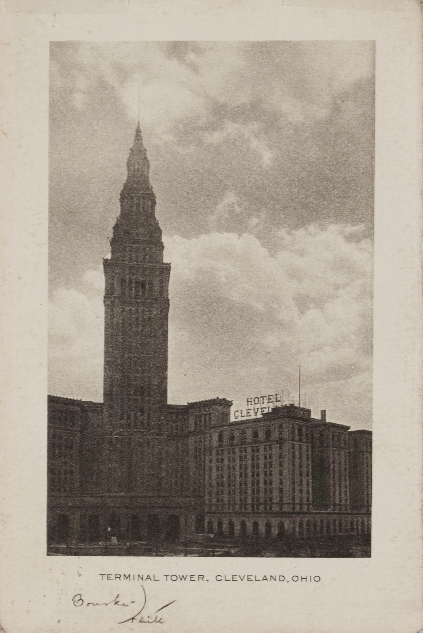 POSTCARD OF TERMINAL TOWER, CLEVELAND, OHIO SIGNED BY MARGARET BOURKE WHITE (1 of 7)