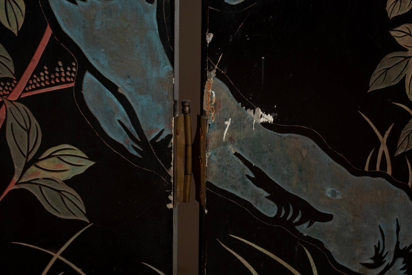SIX PANEL COROMANDEL LACQUER ROOM SCREEN - 11