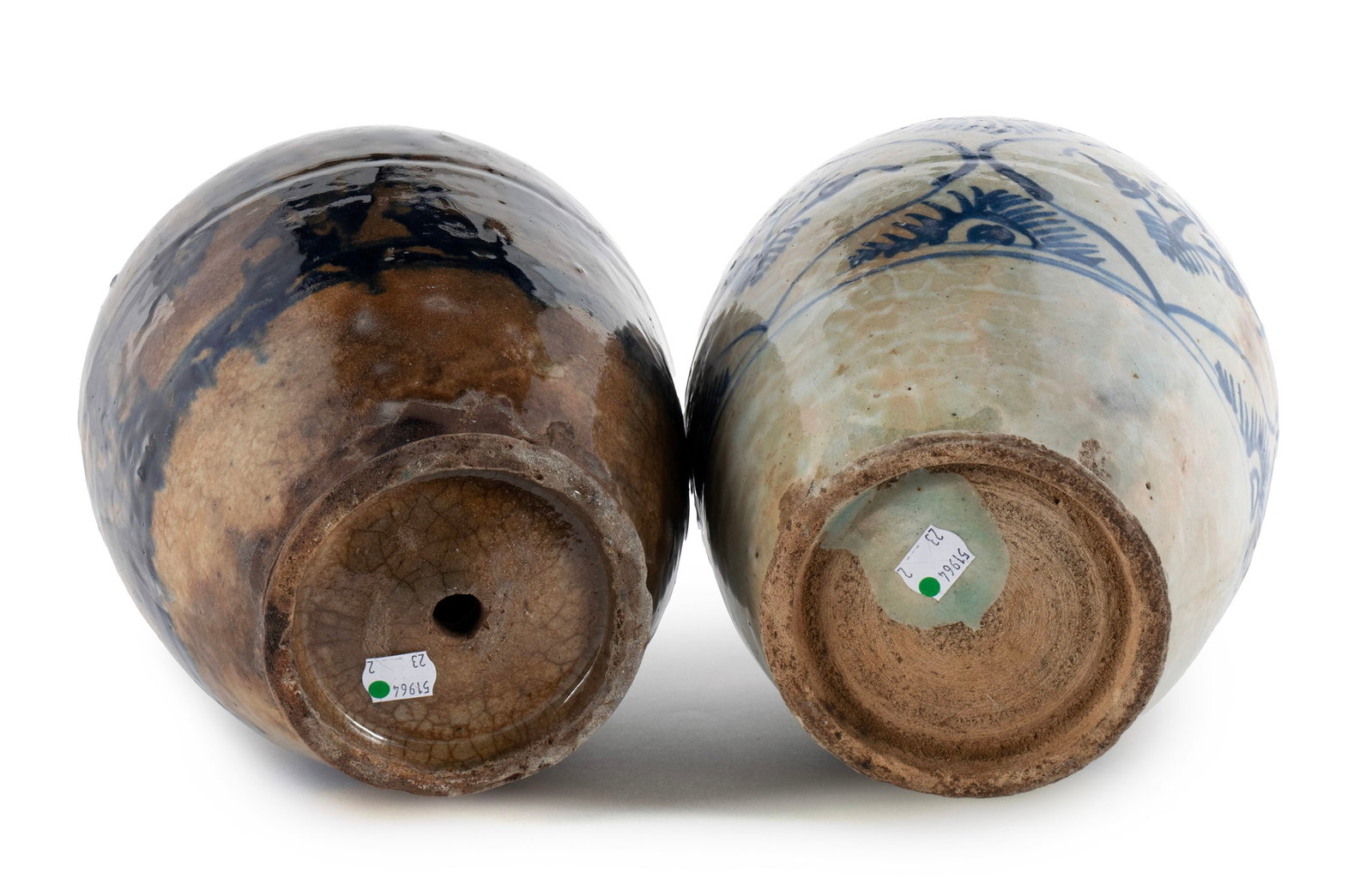 TWO PERSIAN SAFAVID JARS - 10