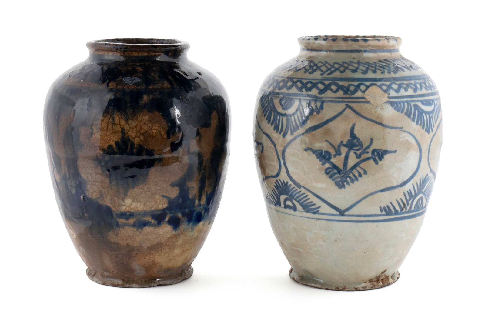 TWO PERSIAN SAFAVID JARS - 4
