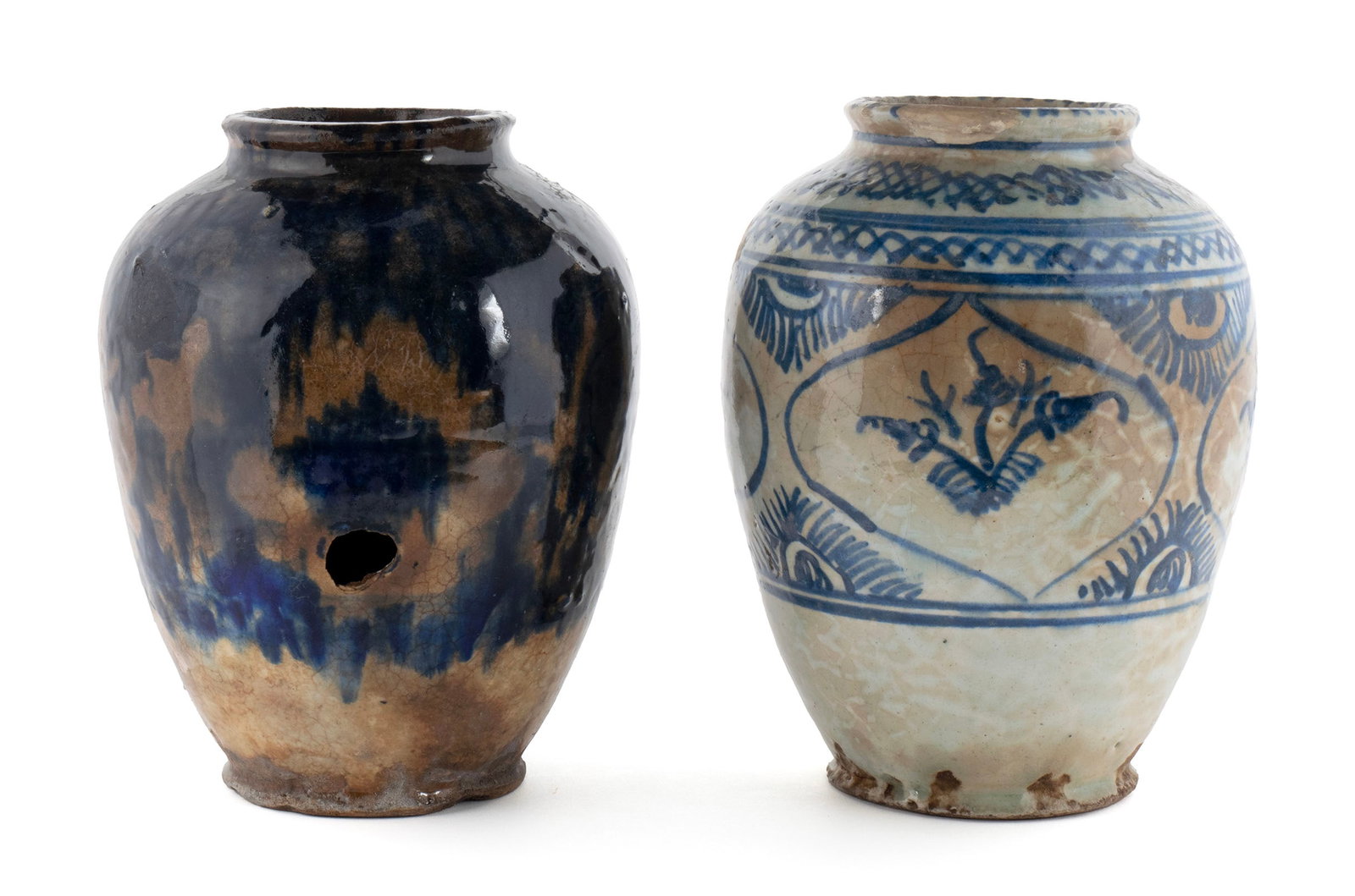 TWO PERSIAN SAFAVID JARS - 5