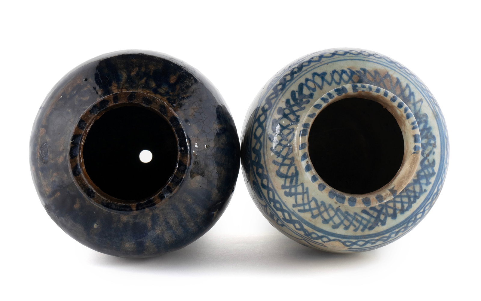 TWO PERSIAN SAFAVID JARS - 9
