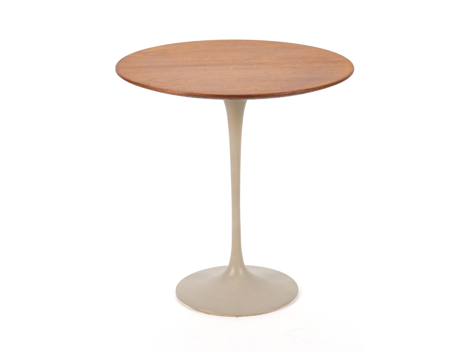 EERO SAARINEN FOR KNOLL 'TULIP' OCCASIONAL TABLE: EERO SAARINEN FOR KNOLL 'TULIP' OCCASIONAL TABLE American, mid-20th century. Round walnut top with enameled metal base. 20 1/4 x 20 in. (51.4 x 50.8 cm.) The Collection of Mrs. Mary Jane Bodine,