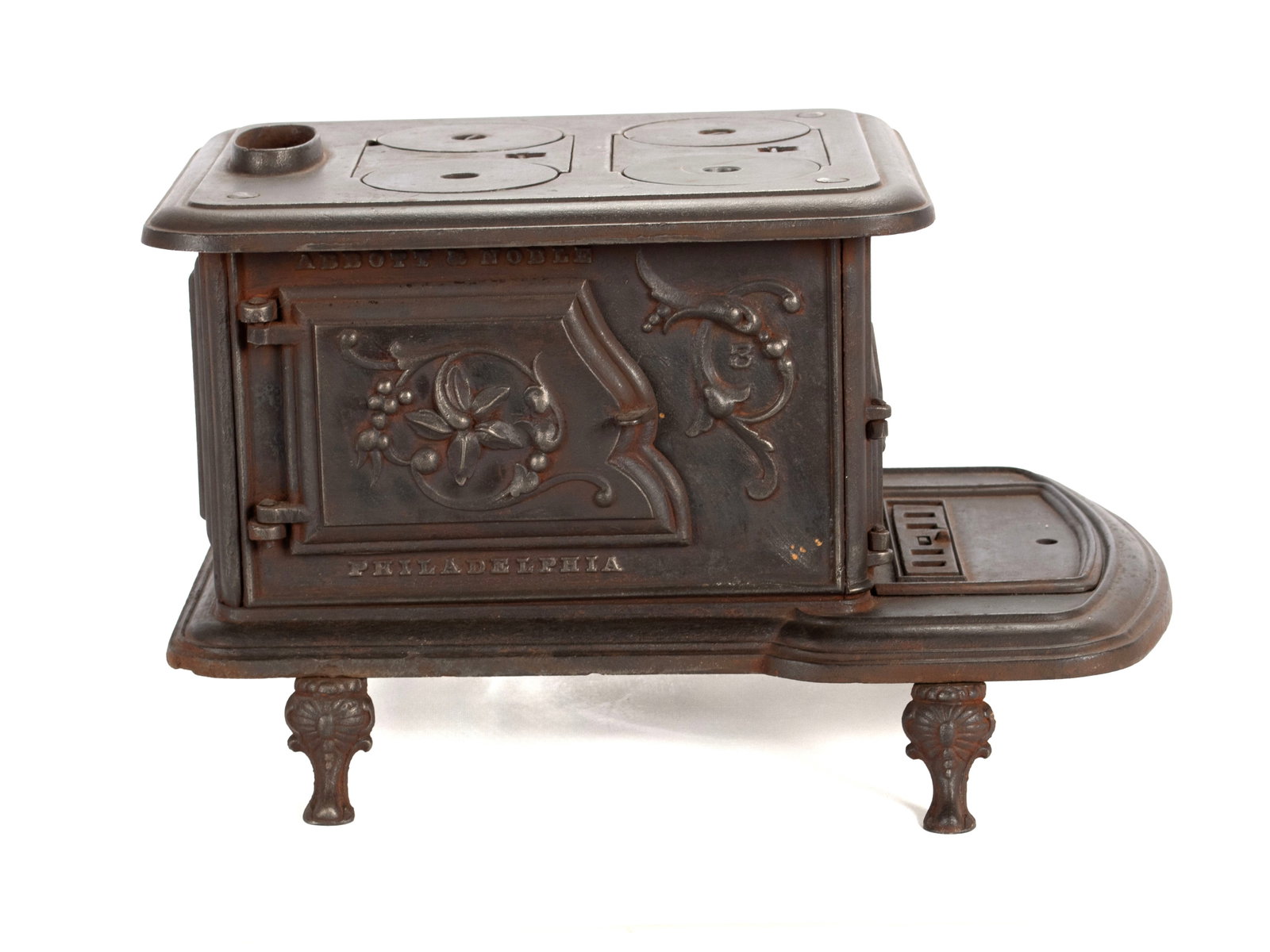 LITTLE WILLIE SALESMAN SAMPLE IRON STOVE (1 of 7)