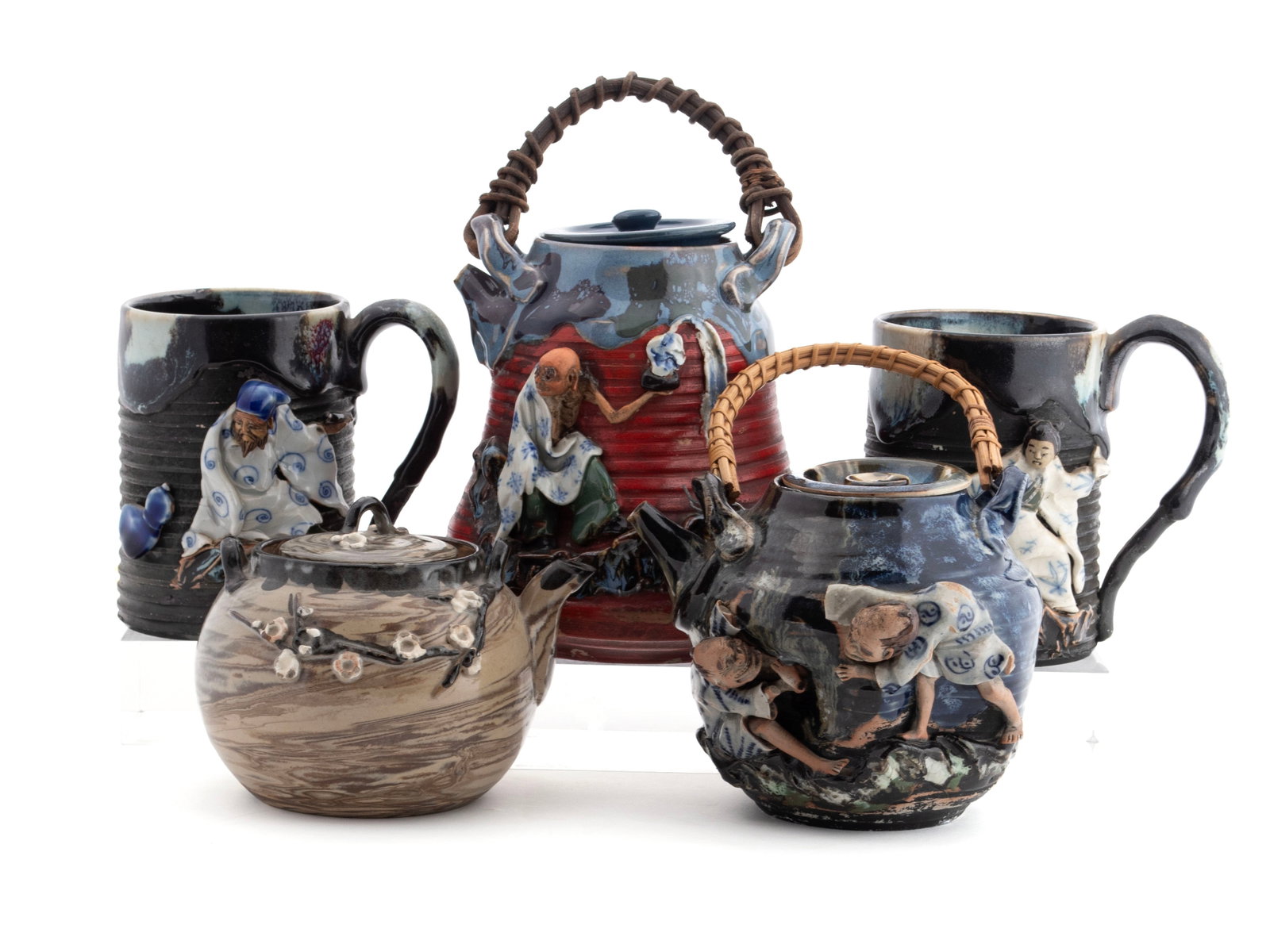 GROUP OF JAPANESE CERAMICS (1 of 9)