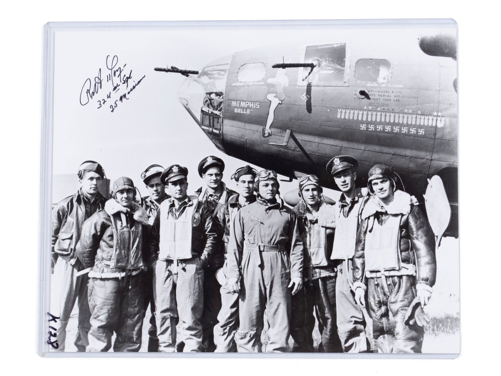 AUTOGRAPHED PHOTOGRAPH OF THE MEMPHIS BELLE (1 of 8)