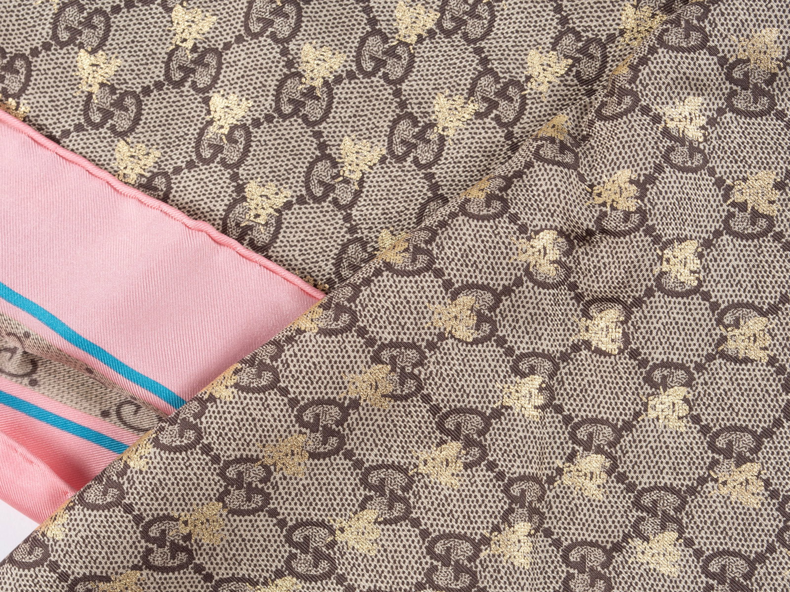 GUCCI MONOGRAM BEE SCARF - 6