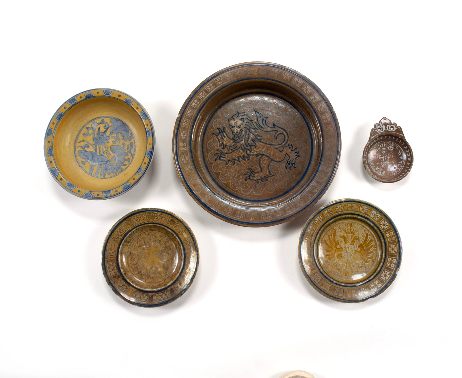 GROUP OF SPANISH POTTERY (1 of 10)