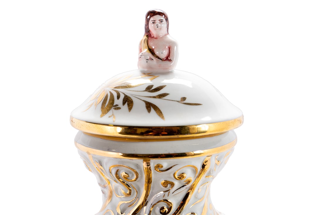 CAPODIMONTE URN - 4