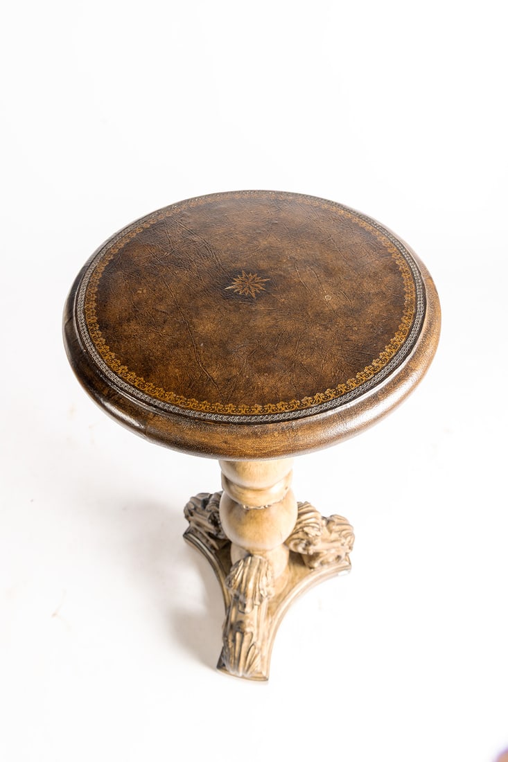 BAROQUE STYLE PEDESTAL TABLE - 3
