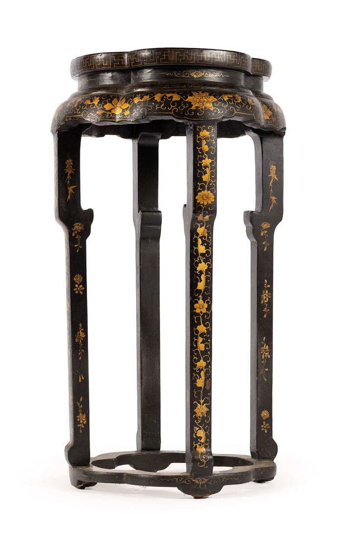 LACQUERED PEDESTAL TABLE - 2