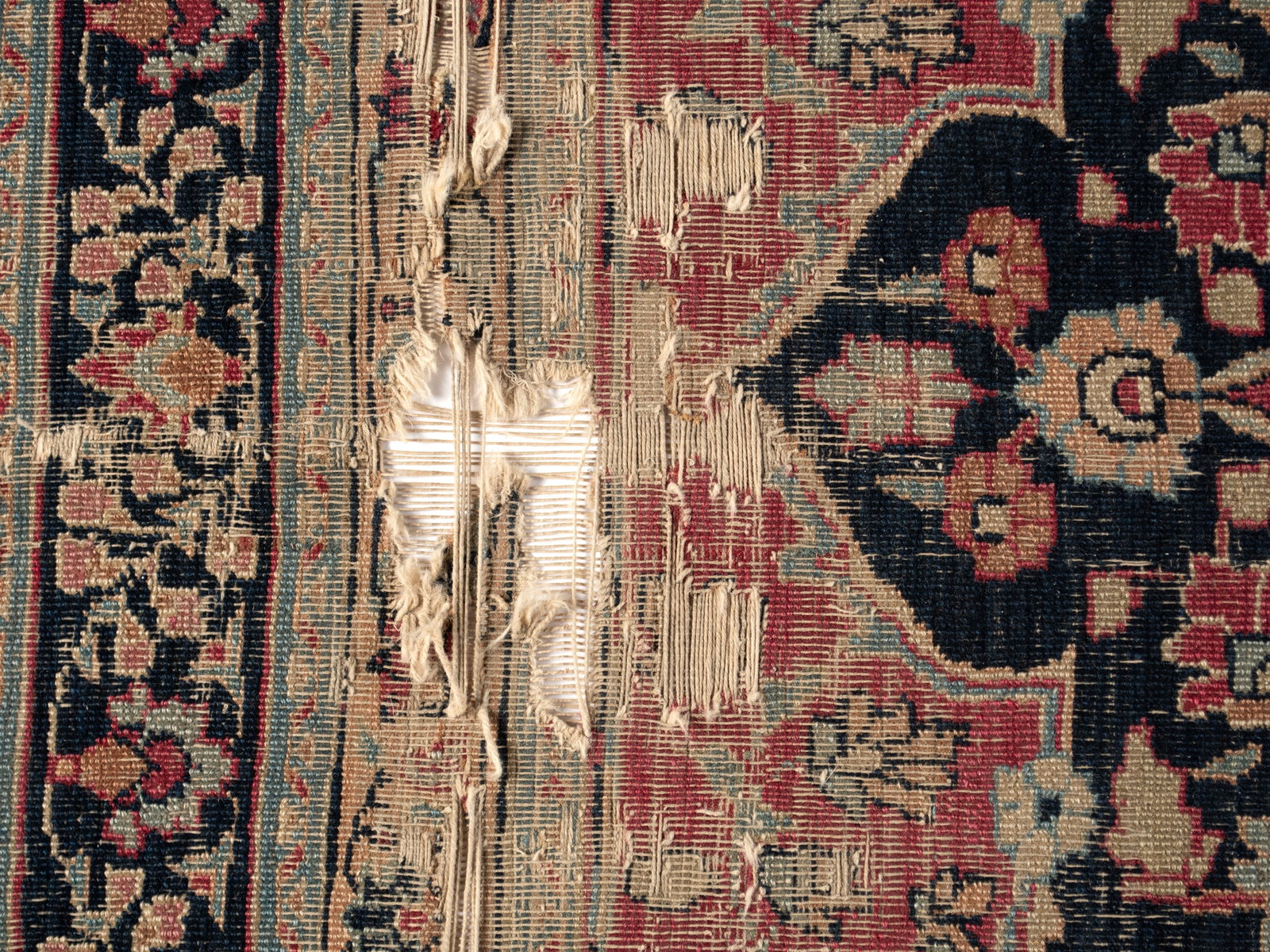 FERAGHAN AREA RUG - 5