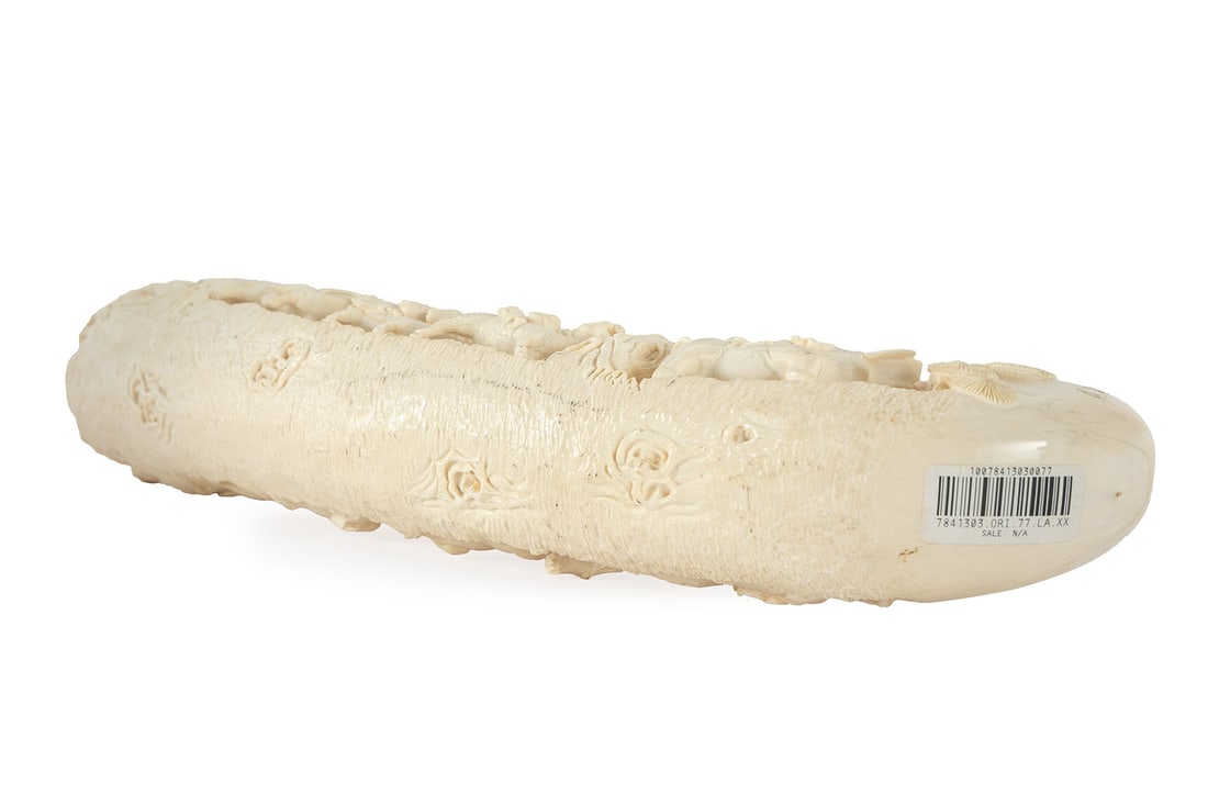 CHINESE FIGURAL CARVING - 7