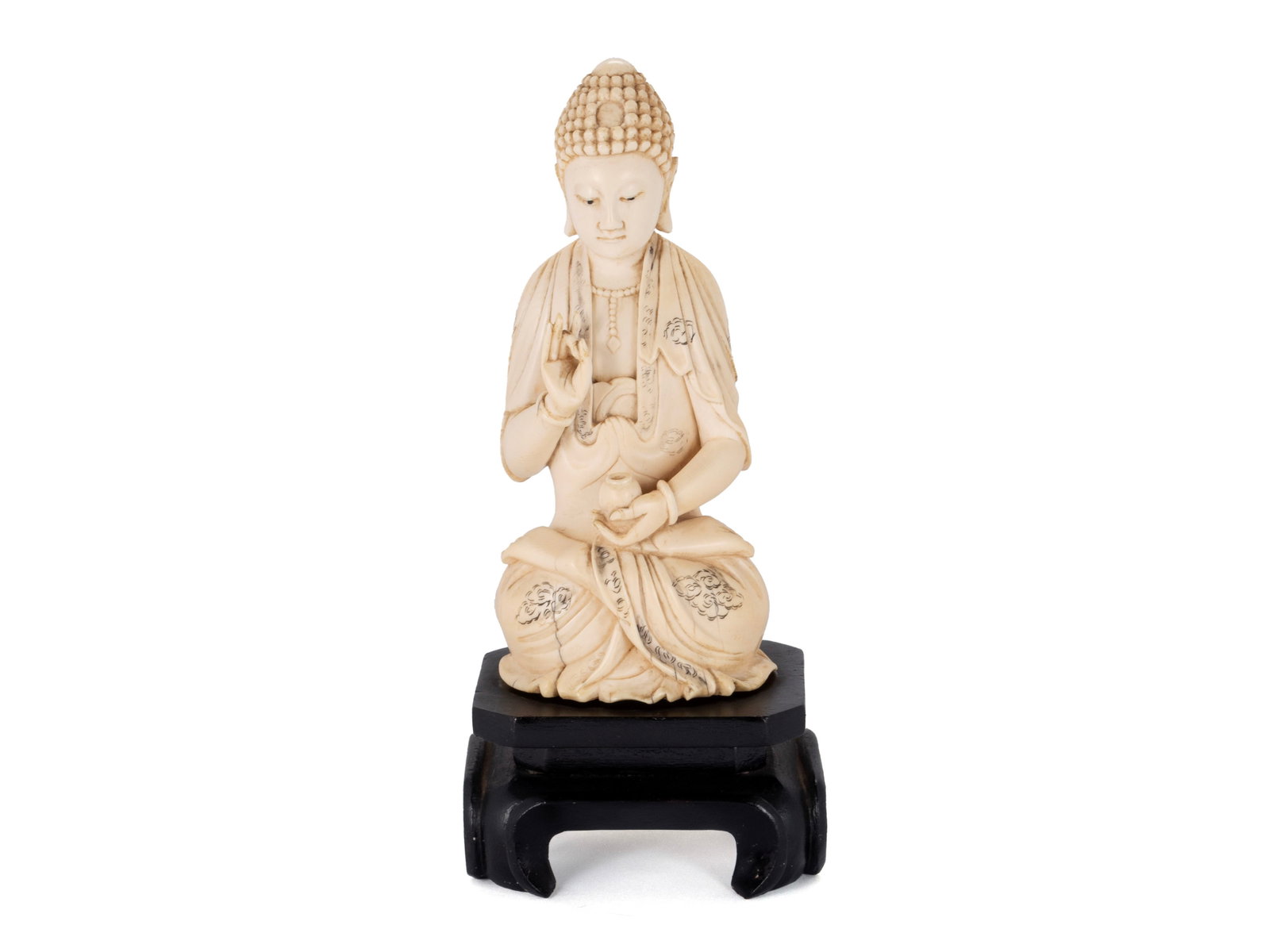 SEATED BUDDHA FIGURE (1 of 12)