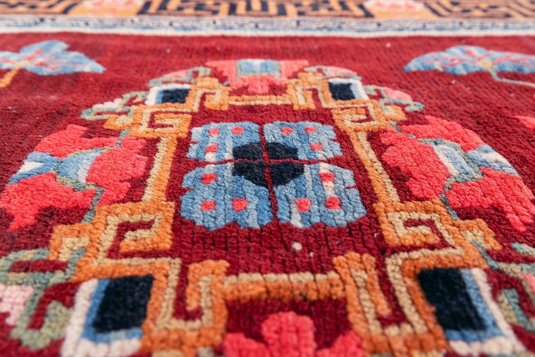 PEKING THROW RUG - 6