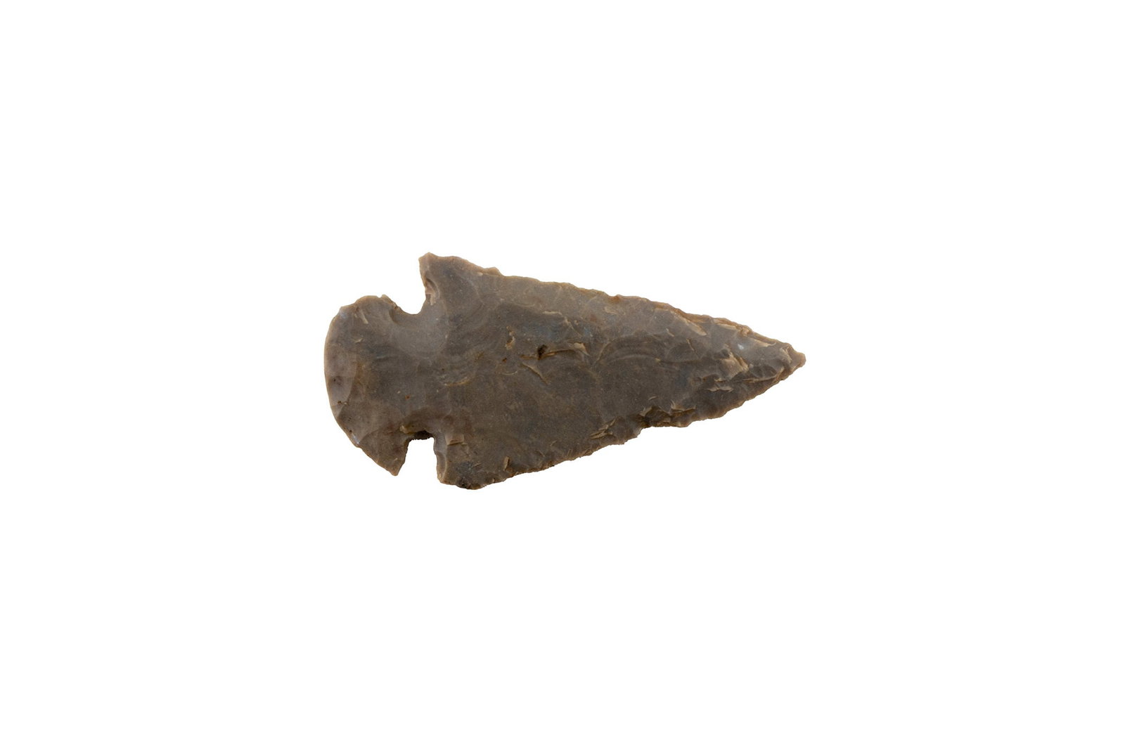 DOVETAIL ARROWHEAD: DOVETAIL ARROWHEAD Bath Co. Kentucky, Grey Hornstone, Davis Artifacts Certificate of Authenticity No. 40955. 2 3/4 x 1.39 in. (7 x 3.6 cm.)