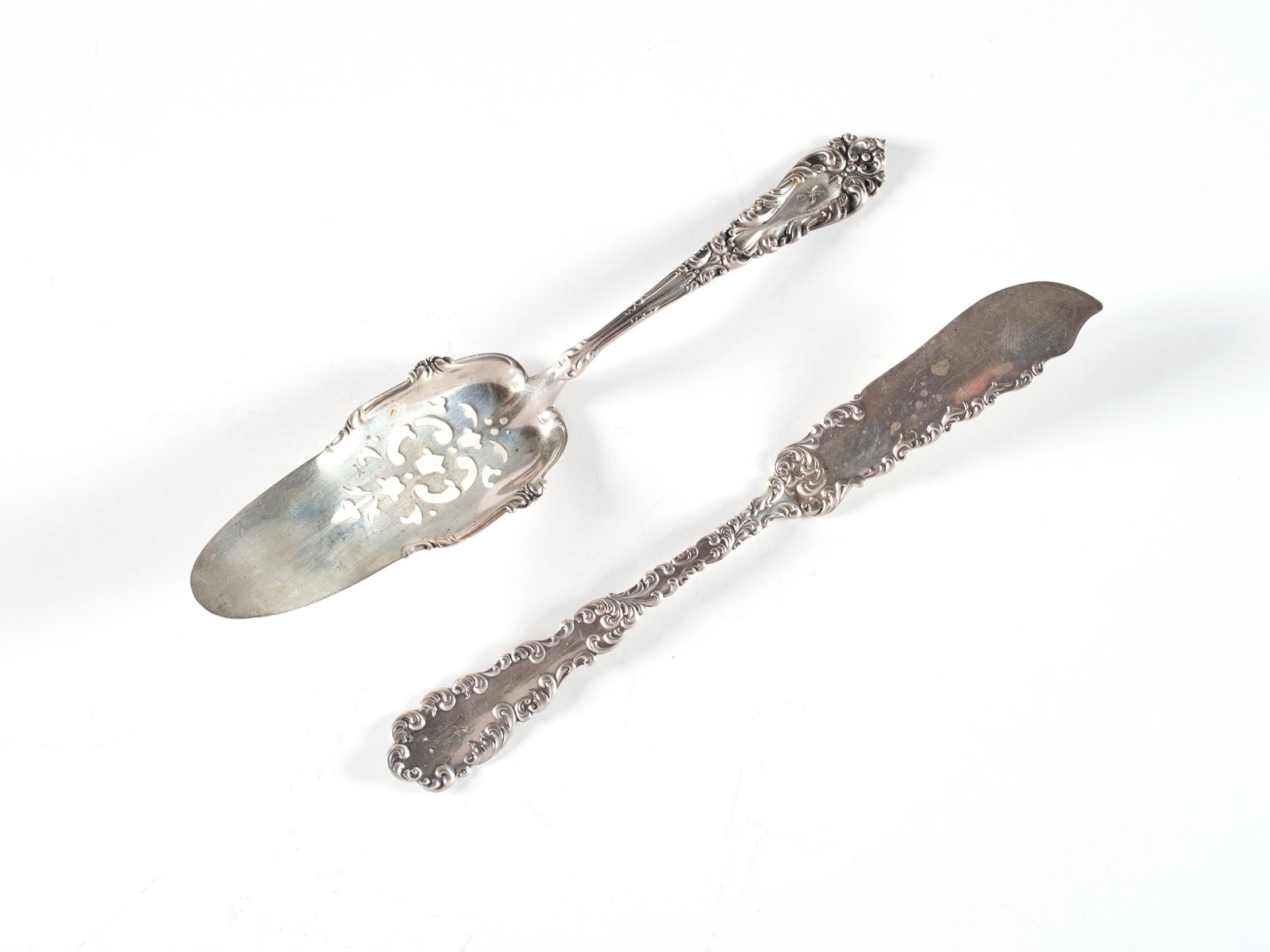WALLACE STERLING SILVER FLATWARE (12) - 2