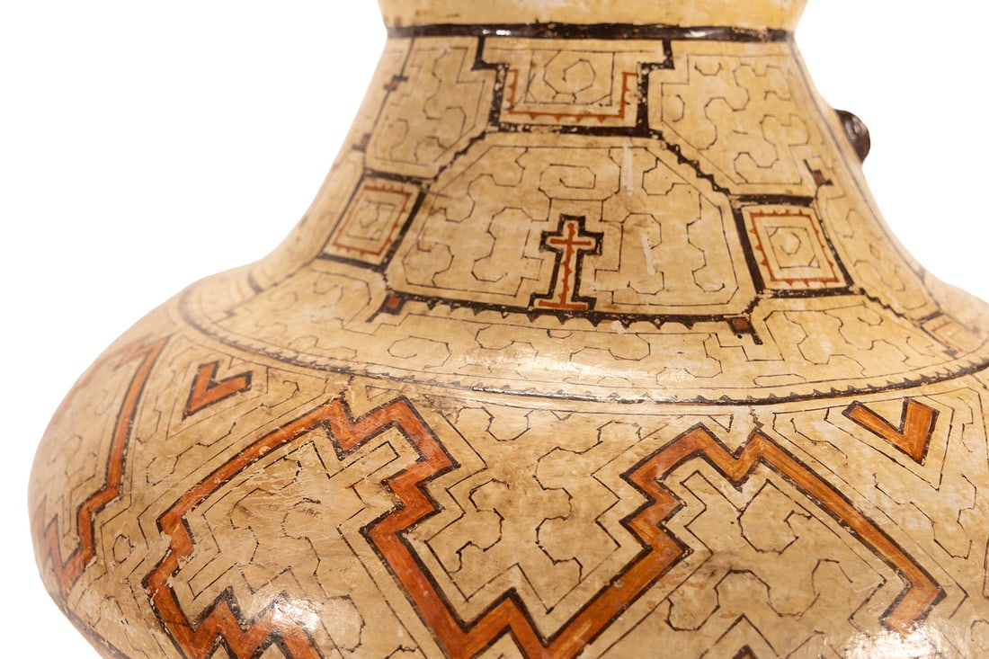 LARGE SHIPIBO POTTERY JAR - 8