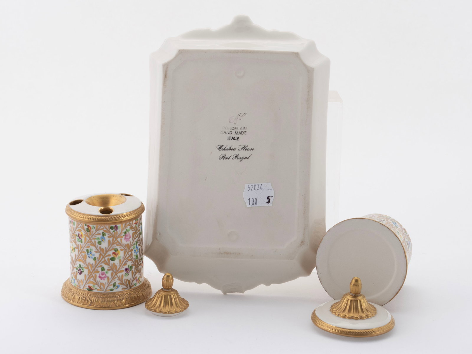 DECORATIVE ARTS COLLECTION - 6