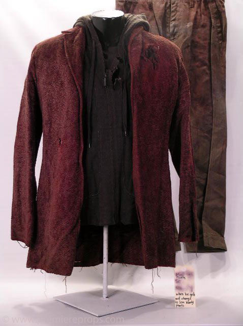UNDERWORLD EVOLUTION-Michael(SCOTT SPEEDMAN)Costume: UNDERWORLD EVOLUTION - This is Michael's (SCOTT SPEEDMAN'S) Hero Costume: "Jaquard Chennile" Bloody Bullet Holes Brown & Red Jacket (no size indicated / features multiple bullet holes in front and bac