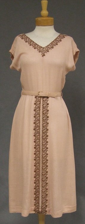 Pink & Brown Vintage Rayon Day Dress w/ Embroidery: A pretty 1950's day dress in an open weave rayon with embroidery. Matching belt. Label reads, "Donna Gordon." Size: 36" bust, 27" waist, 37" hips. Approximately 47" from shoulder to hem.