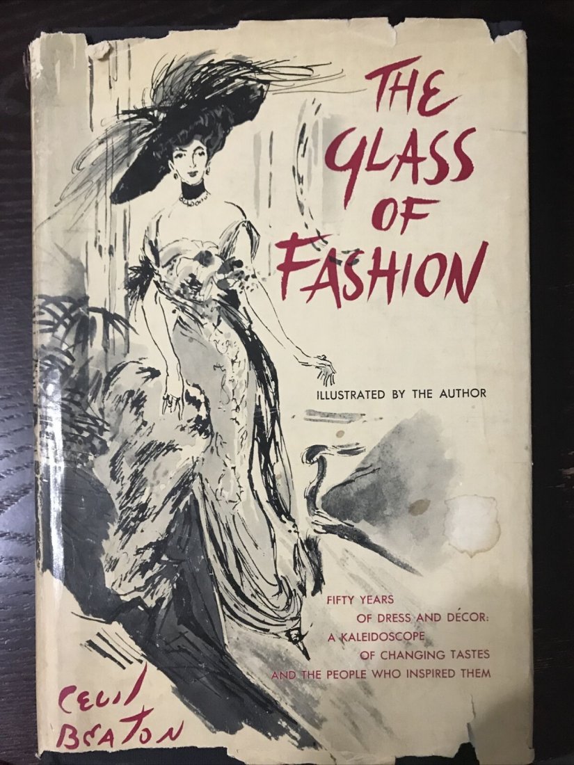 The Glass Of Fashion By Cecil Beaton 1954 Hardcover: Rare fashion book. The Glass Of Fashion By Cecil Beaton 1954 Hardcover Dust Jacket. Published by DOubleday.