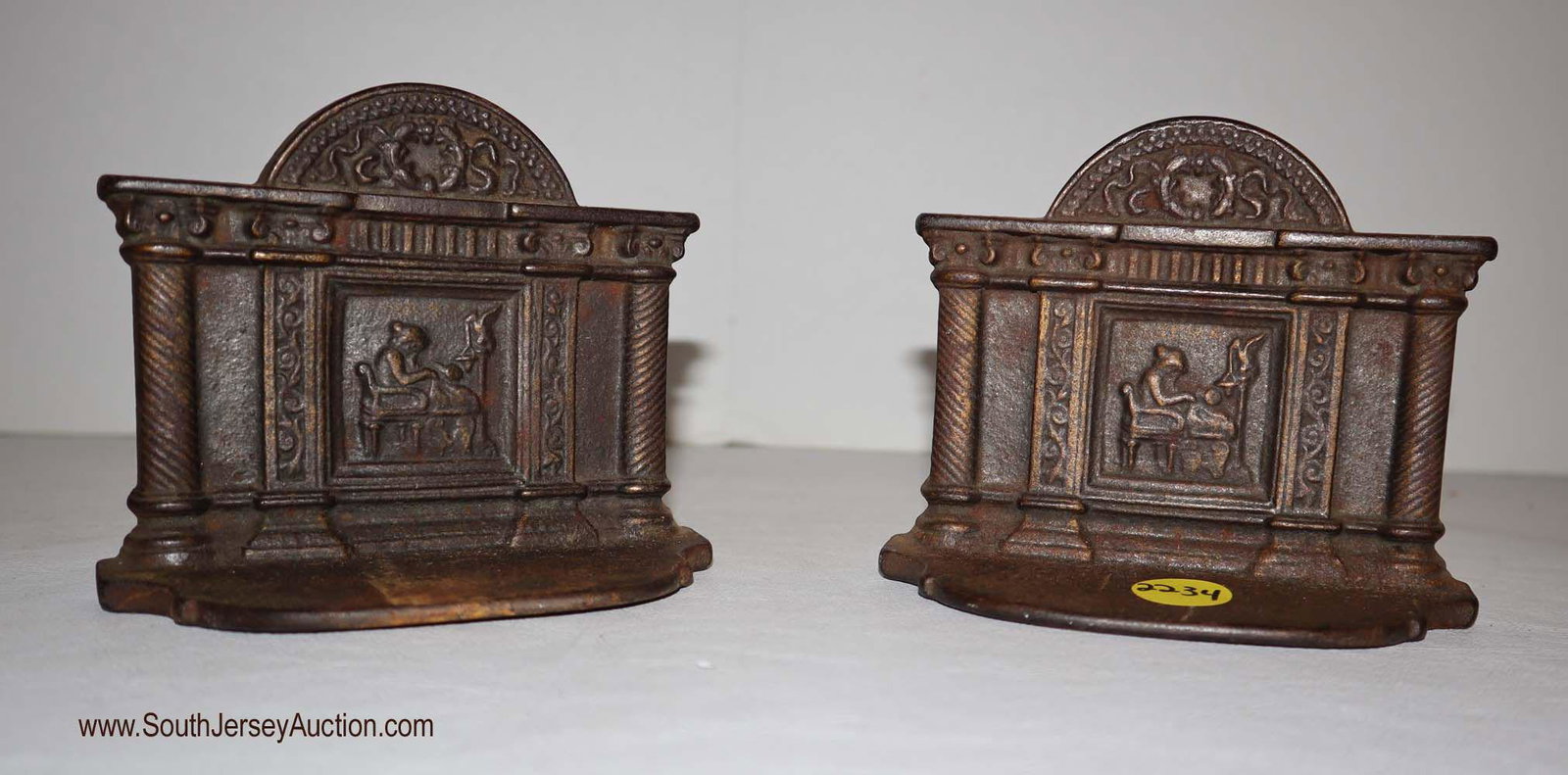 PR ANTIQUE cast iron Betsy Ross bookends: PAIR of ANTIQUE cast iron Betsy Ross bookends Dimensions: