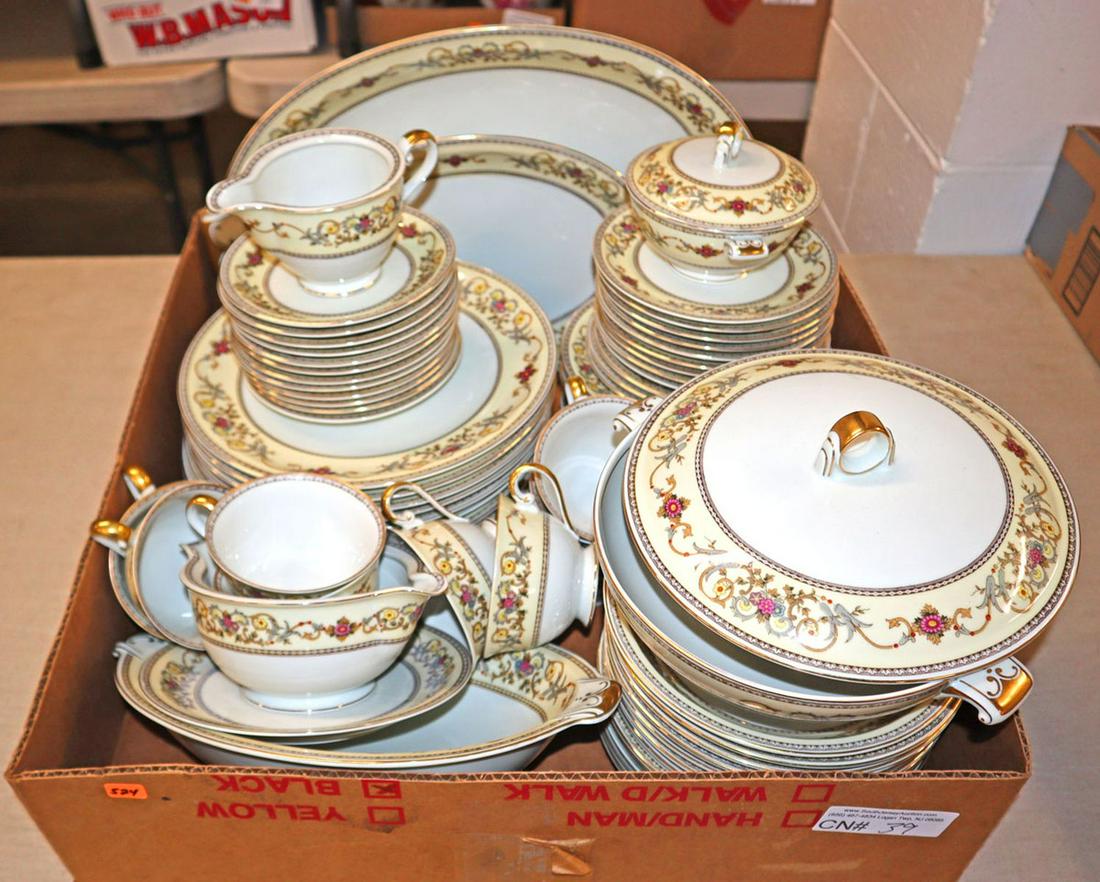 Royal Embassy "Wheeling" 70pc dinnerware set (1 of 3)