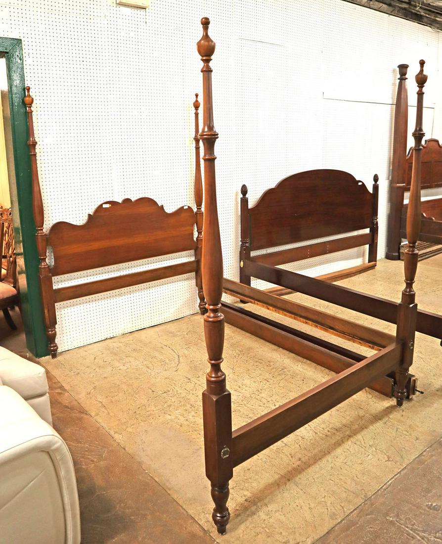 Davis Furn solid cherry full size bed (1 of 2)