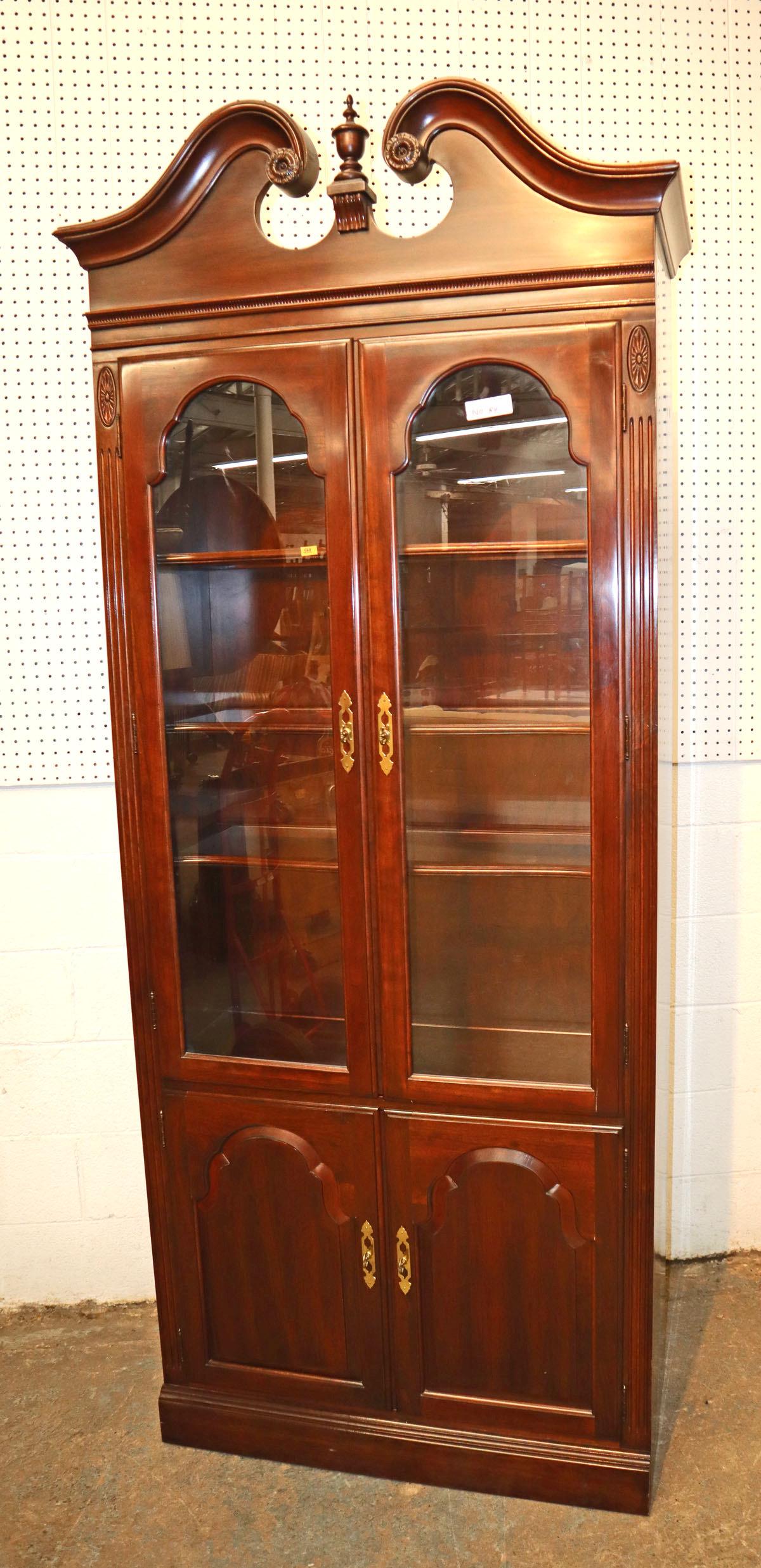 Ethan Allen bookcase (1 of 5)