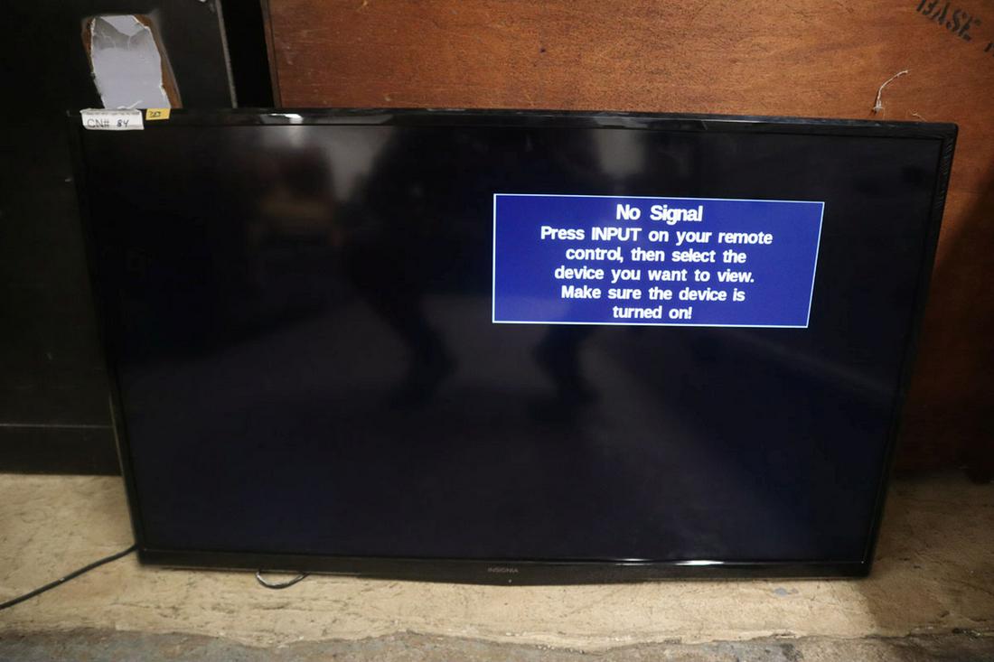 Insignia 42" working flat screen tv with cord: Insignia 42" working flat screen tv with cord