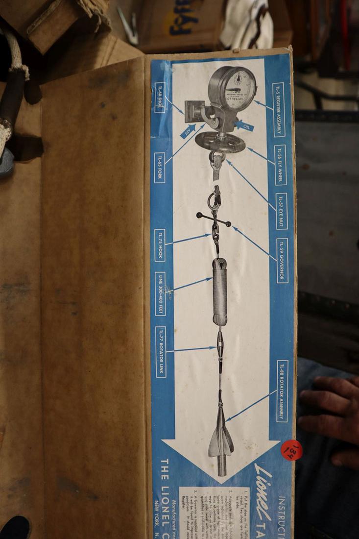 Lionel Corp Taffrail log in original box (1 of 9)