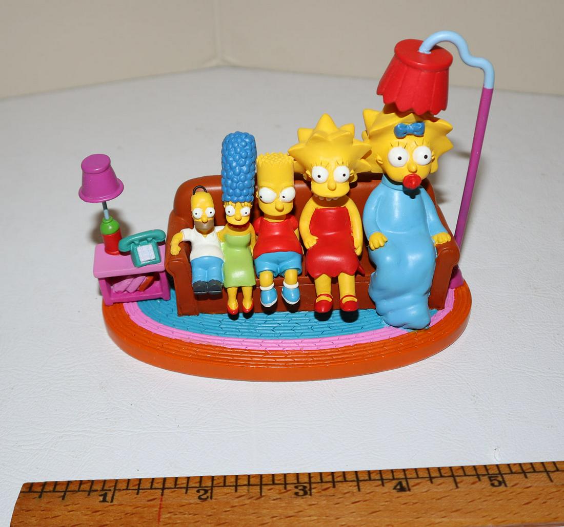 "Couch reverse size" Simpson figurine #0473 (1 of 3)