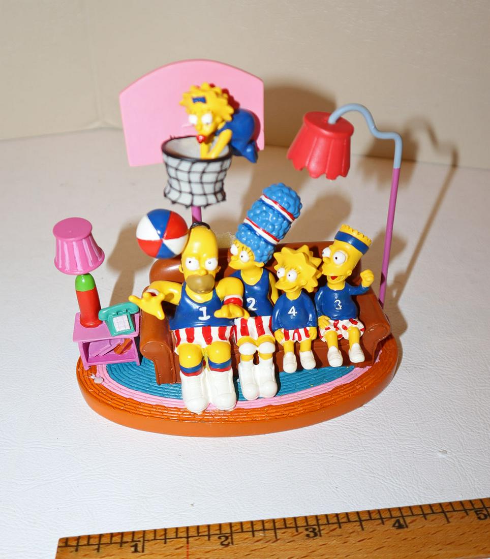 "Couch Trotters" Simpson figurine #0578 (1 of 3)