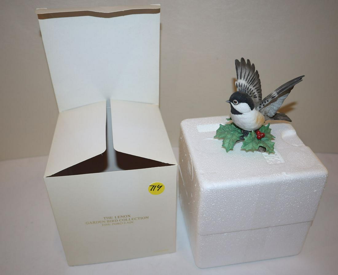 Lenox porcelain Chickadee bird (1 of 3)