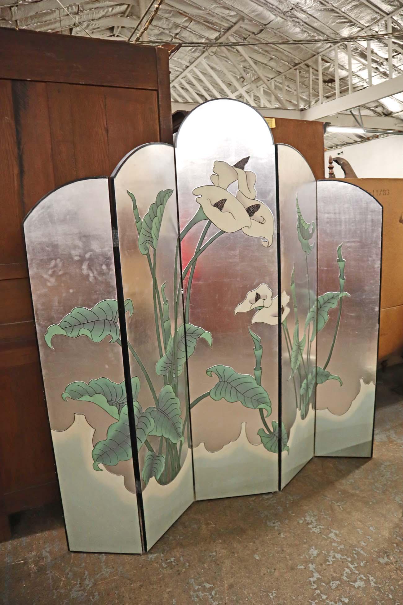 Scallop top 4 panel room screen (1 of 2)