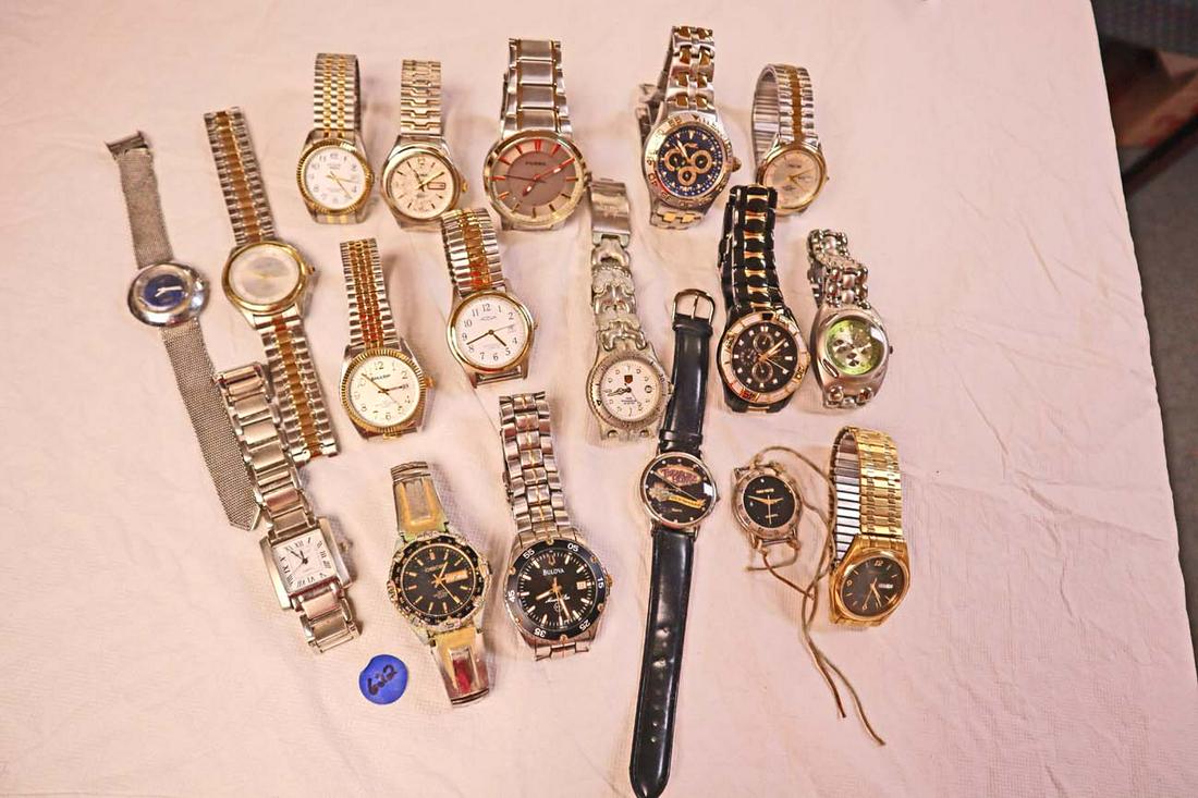 18pc unisex/men's watches some still running (1 of 8)