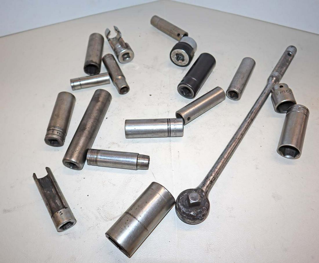 Approx. 17 special sockets (1 of 3)