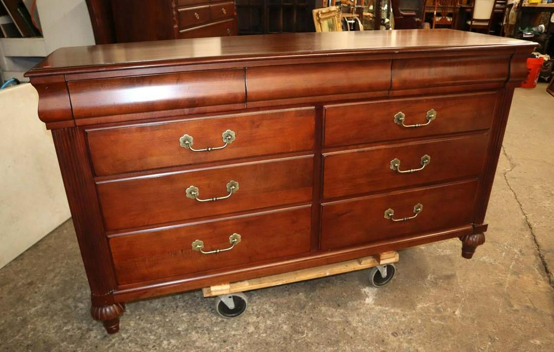 Ethan Allen sol cherry 9 drawer dresser (1 of 5)