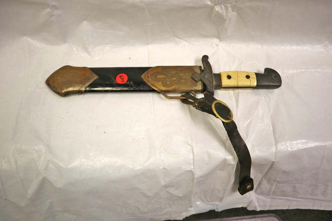 German style dagger with scabbard/leather strap (1 of 19)