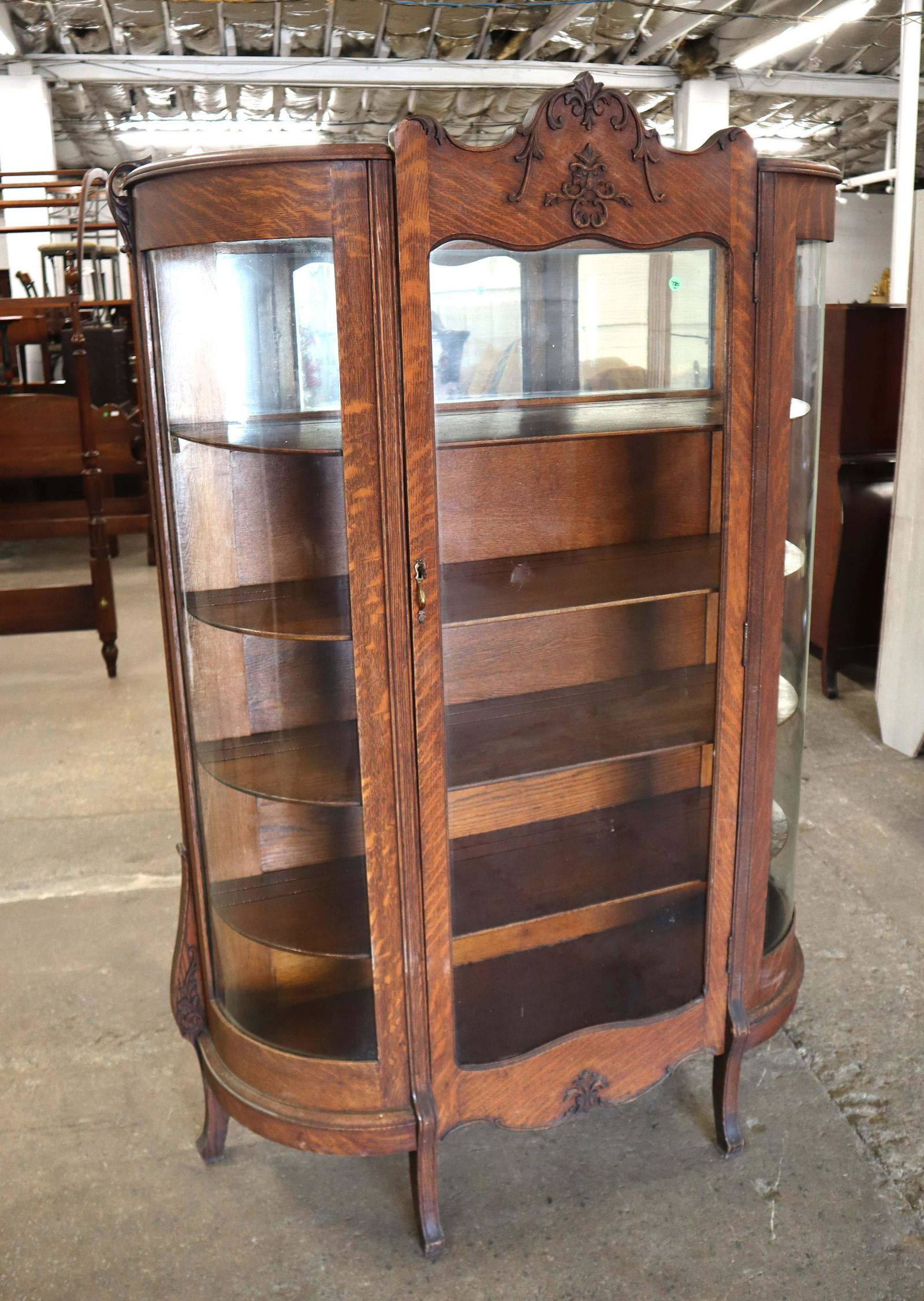 Antique oak curved glass 1 door china cabinet (1 of 4)
