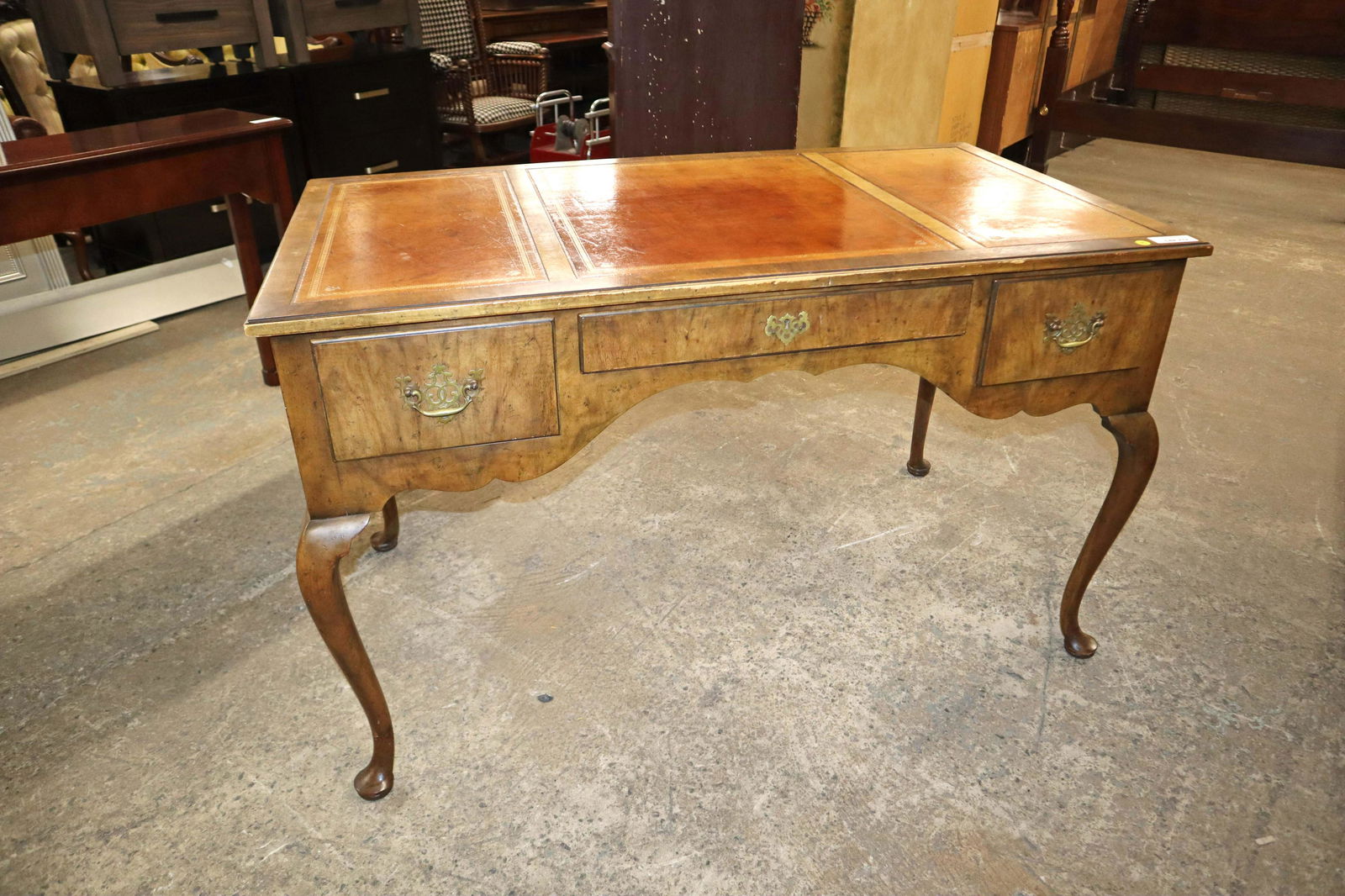 Baker Furniture Queen Anne walnut/oak desk (1 of 7)