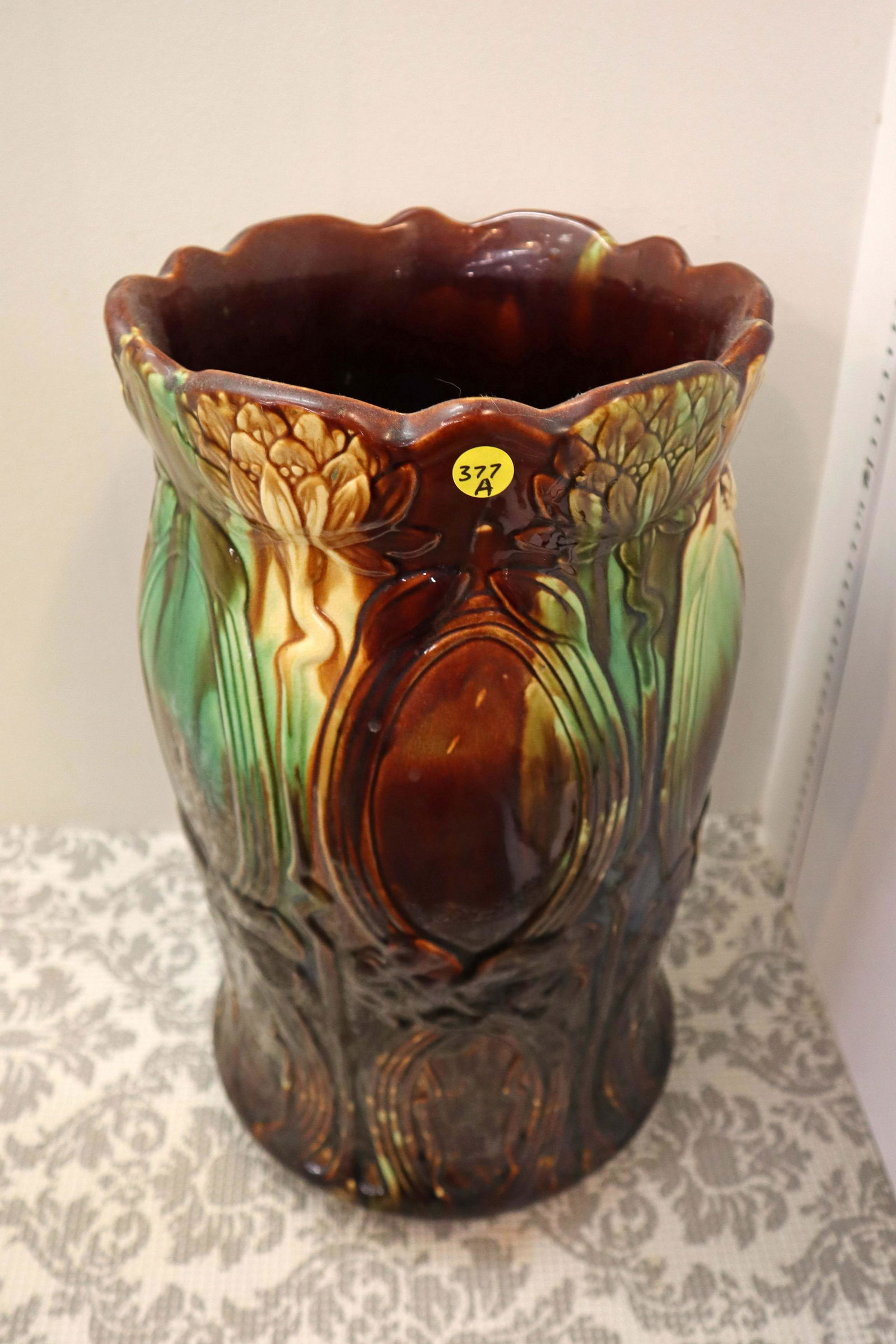 Antique Majolica style umbrella stand (1 of 3)