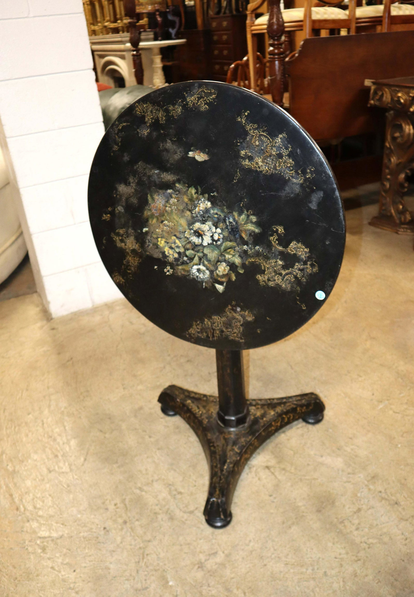 Semi antique Victorian tilt top table (1 of 5)