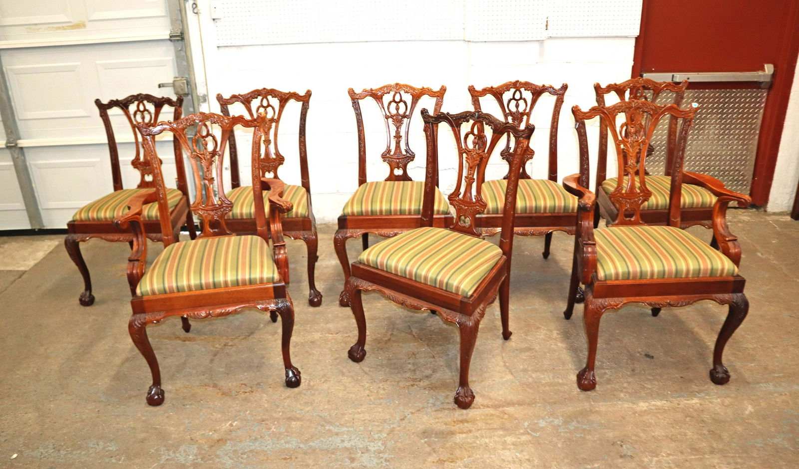 Set of 8 solid mahogany dining room chairs (1 of 5)