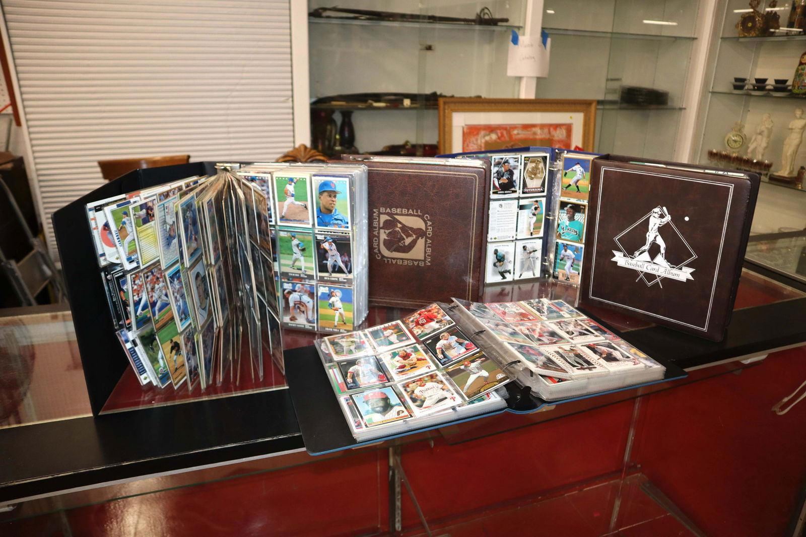 5 albums full of various baseball cards (1 of 5)