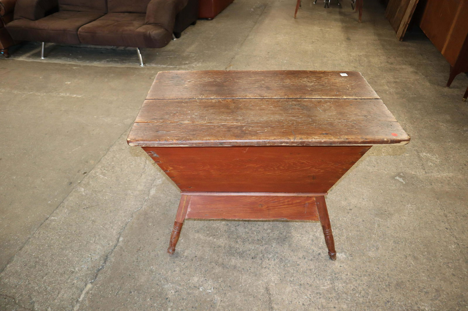 Antique primitive dove tail dough box (1 of 3)